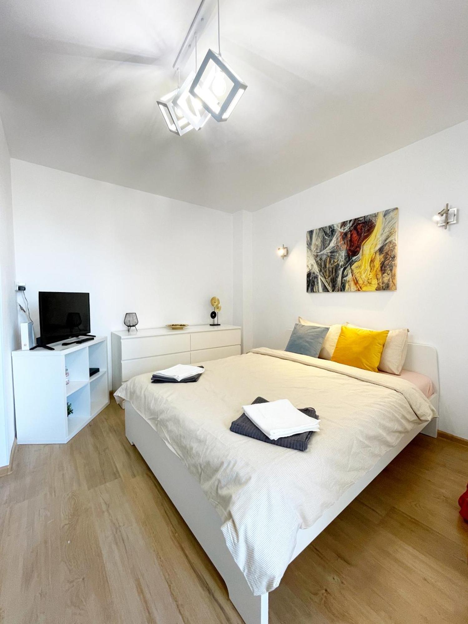 Alegro Studio Apartment Бухарест Екстер'єр фото